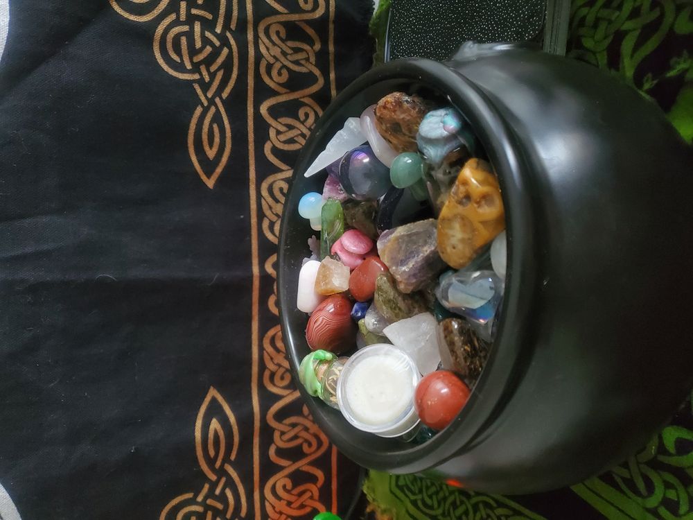 Everything but the Kitchen Sink Crystal Small Scoops